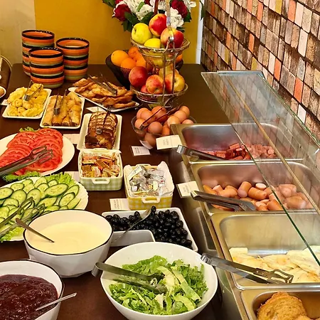 Forest Star On The Slope 2*