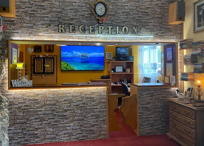 Forest Star On The Slope Hotel 2*