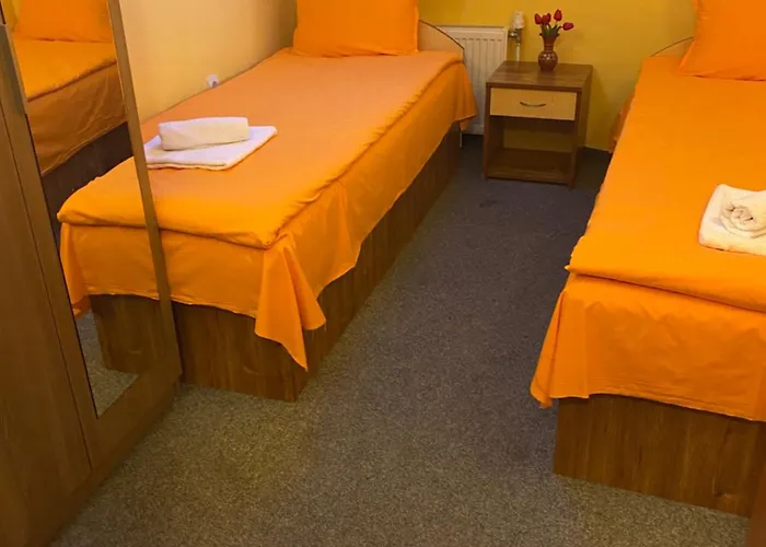 Forest Star On The Slope 2*